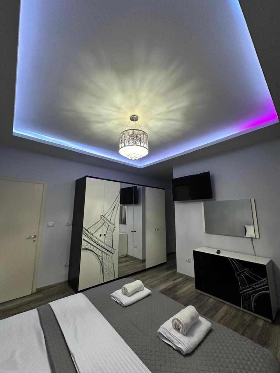 Host Apartments Shkoder Exterior photo