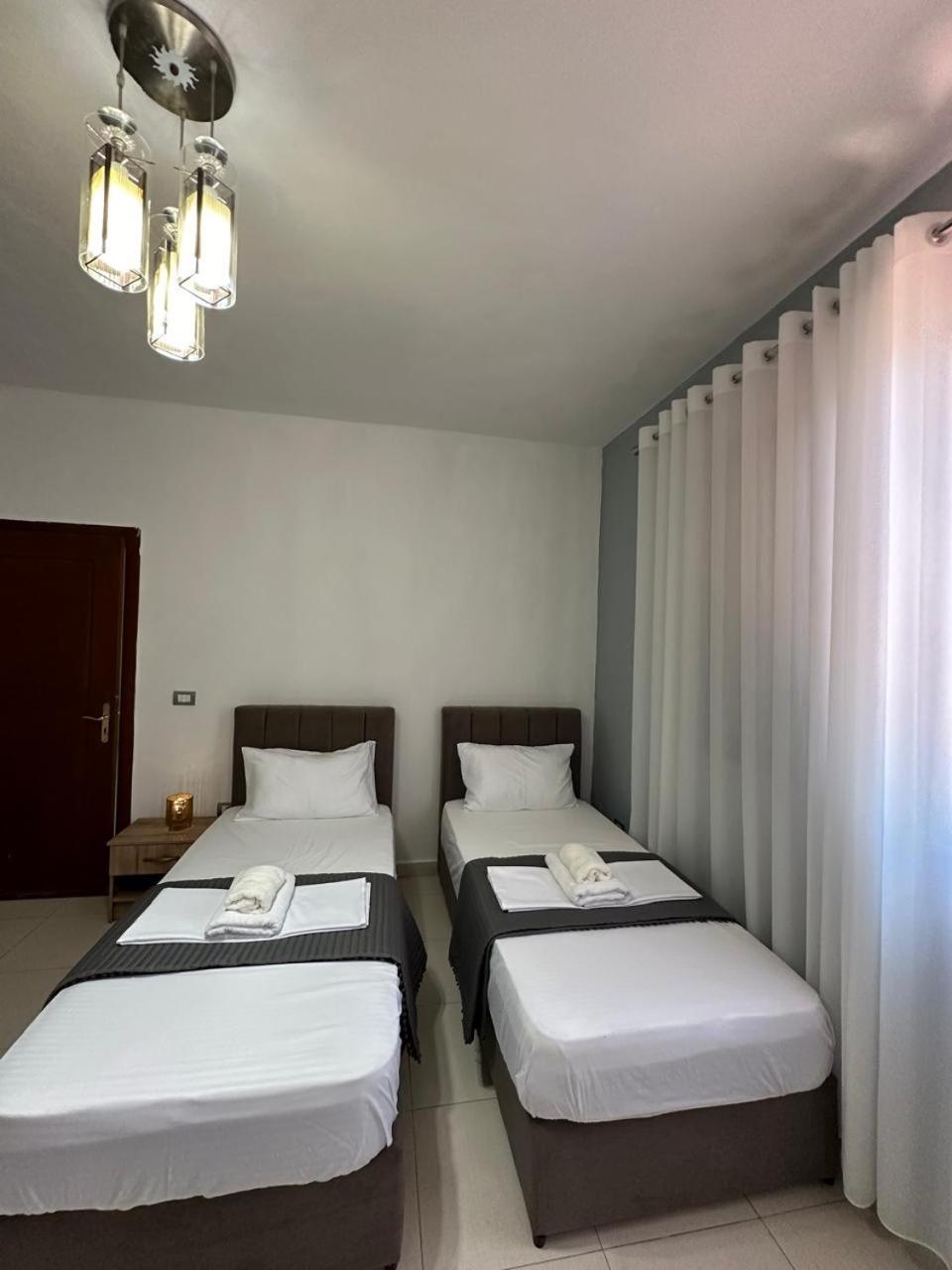 Host Apartments Shkoder Exterior photo